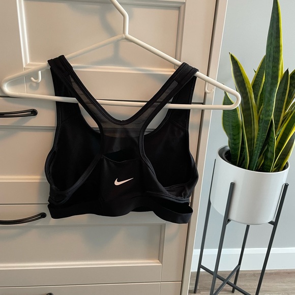 Nike Dry fit - Picture 2 of 4